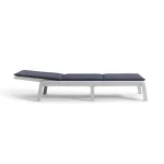 FORMENTERA MŰANYAG NAPOZÓÁGY PÁRNÁVAL - Image 4